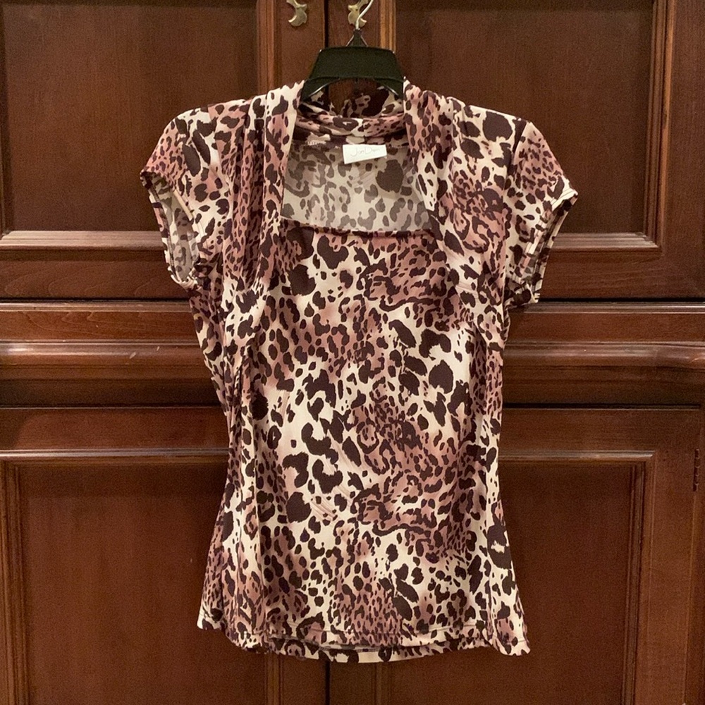 Brown, knit leopard print top